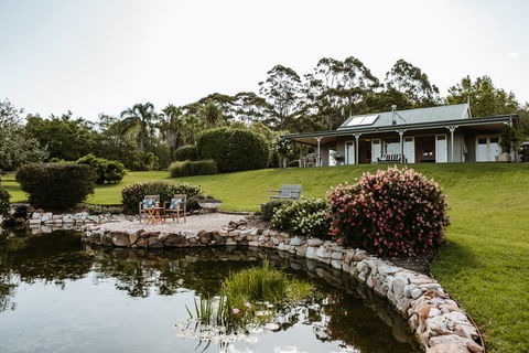 Yellow Dog Cottage - Tourism Canberra 0