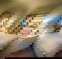 Antechamber Bay Retreats - Tourism Canberra