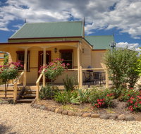Autumn Affair Cottage 7 - Tourism Canberra