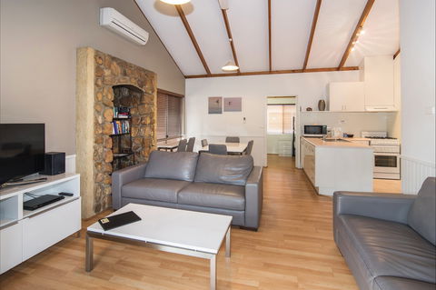 Bay Village Resort And Spa Dunsborough - Tourism Canberra 6