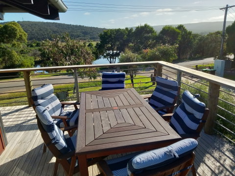 Butler's Bend Holiday Villa - Tourism Canberra 2