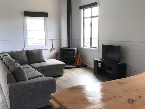 Derby Digs Cottage - Tourism Canberra 4