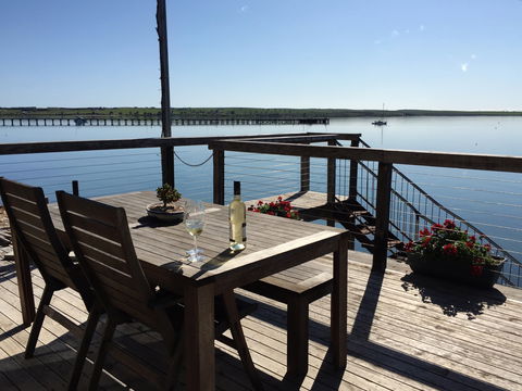 Doi's Ocean Front Apartment - Tourism Canberra 1
