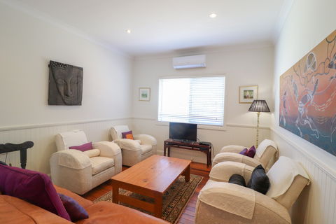 Embrace Cottage At Catherine Hill Bay - Tourism Canberra 2