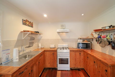 Embrace Cottage At Catherine Hill Bay - Tourism Canberra 5