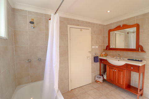 Embrace Cottage At Catherine Hill Bay - Tourism Canberra 7