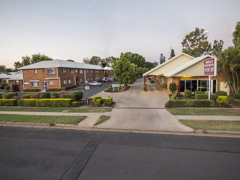 Emerald Maraboon Motor Inn - Tourism Canberra 1