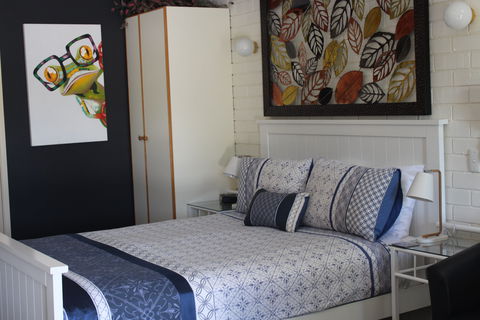 Esk Wivenhoe Motor Inn - Tourism Canberra 2