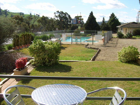 Garden Motor Inn (Golden Chain) - Tourism Canberra 1
