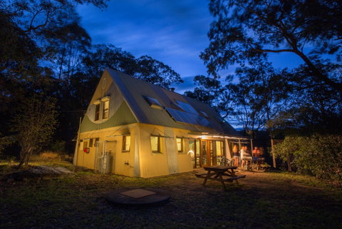 Hawkesbury Heights YHA - Tourism Canberra 0