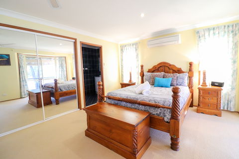 Kingfisher Lakehouse - Tourism Canberra 6