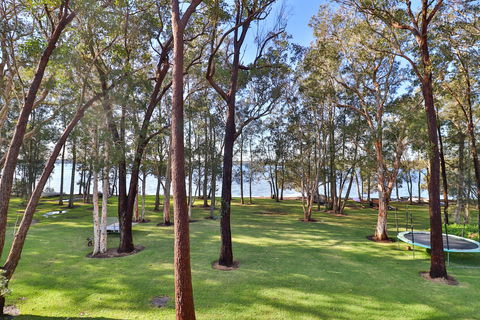 Kingfisher Lakehouse - Tourism Canberra 8