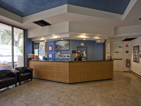 Madison Capital Executive Apartment Hotel - Tourism Canberra 0