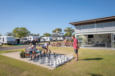 Maroochydore Beach Holiday Park - Tourism Canberra 4