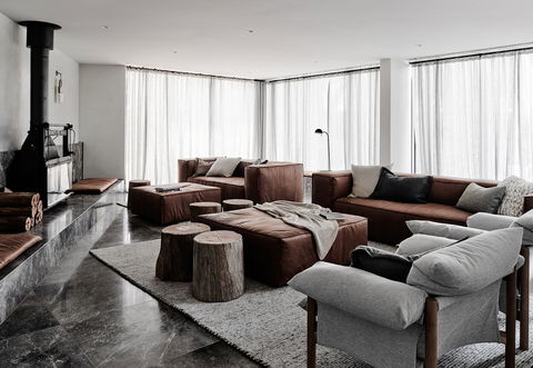 Mitchelton Hotel - Tourism Canberra 1