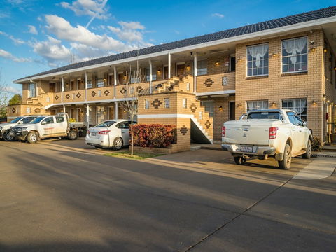 Motel Mandalay - Tourism Canberra 3