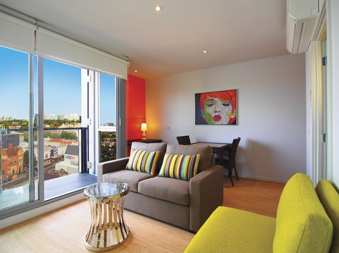 Oaks Melbourne South Yarra Suites - Tourism Canberra 0