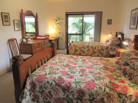 Peaceful Palms Bed And Breakfast - Tourism Canberra 0