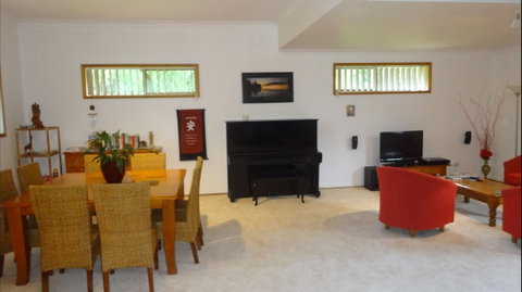 Peaceful Palms Bed And Breakfast - Tourism Canberra 5