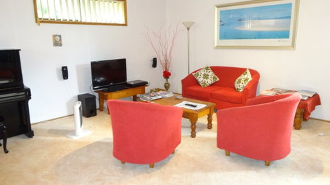 Peaceful Palms Bed And Breakfast - Tourism Canberra 7
