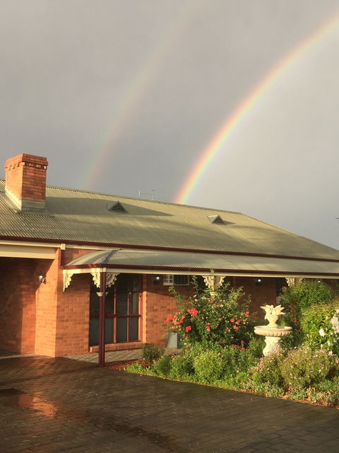 Philadelphia Motor Inn - Tourism Canberra 4
