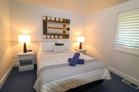 Plover Deluxe Villa 25 - Tourism Canberra 3