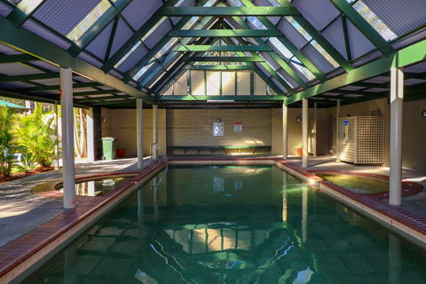 Plover Deluxe Villa 25 - Tourism Canberra 9