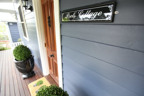 Poets Cottage - Tourism Canberra 1
