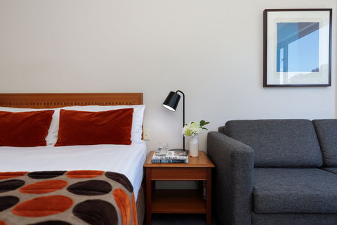 Rydges Bankstown Sydney - Tourism Canberra 1