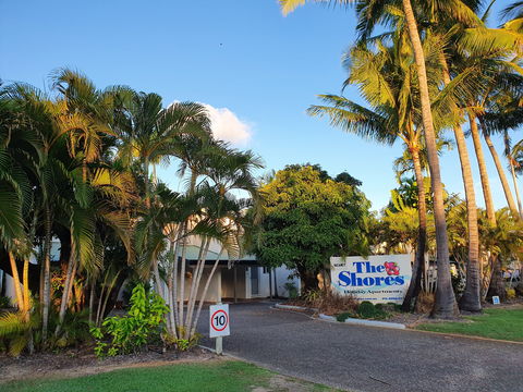 The Shores Holiday Apartments - Tourism Canberra 1