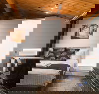 Waterfall Springs Retreat and Wildlife Sanctuary - Tourism Canberra