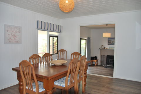 20 Elizabeth Crescent, Carrickalinga - Tourism Canberra 2