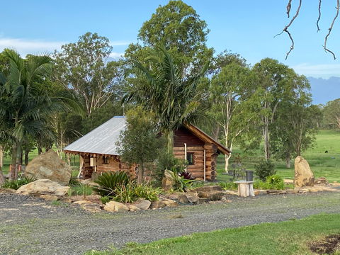 Amarina Farm Stay And Gardens - Tourism Canberra 1