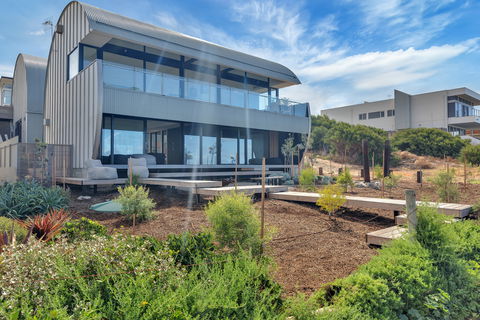 Boomer Paradise - Tourism Canberra 1