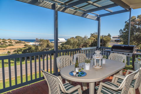 Carrickalinga SeaHaven - Tourism Canberra 0