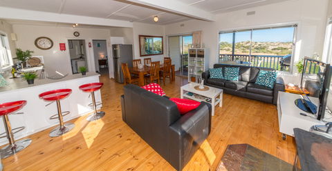 Carrickalinga SeaHaven - Tourism Canberra 2