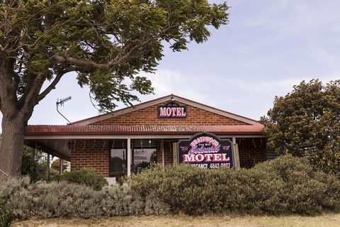 Colonial Motel - Tourism Canberra 0