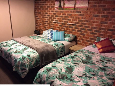 Colonial Motel - Tourism Canberra 1