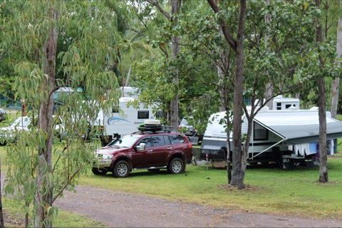 Corroboree Park Tavern - Tourism Canberra 1