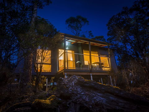 Cradle Mountain Wilderness Village - Tourism Canberra 0