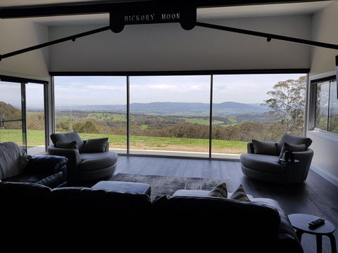 Hickory Moon - Tourism Canberra 2