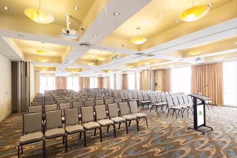 Holiday Inn Parramatta - Tourism Canberra 1