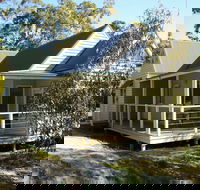 Hooked Inn Cottages - Tourism Canberra