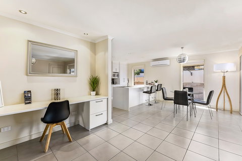Mount Gambier Apartments - City Fringe Apartment A - Tourism Canberra 2