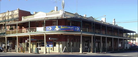 Murrumbidgee Hotel - Tourism Canberra 0