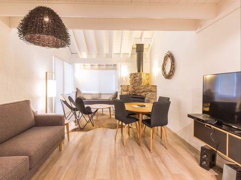 Ramada Resort By Wyndham Dinner Plain Mt Hotham - Tourism Canberra 2