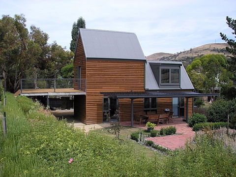 Red Brier Cottage Accommodation - Tourism Canberra 0