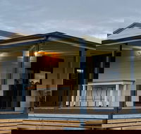 Riverside Park Cottage - Tourism Canberra