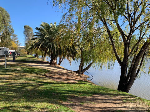 Robinvale Riverside Caravan Park - Tourism Canberra 0