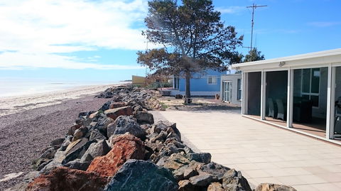 The Beach House At Chinaman Wells - Tourism Canberra 0